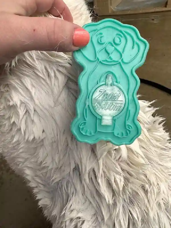 KONG ZOOMGROOM BUBBLE BRUSH BL